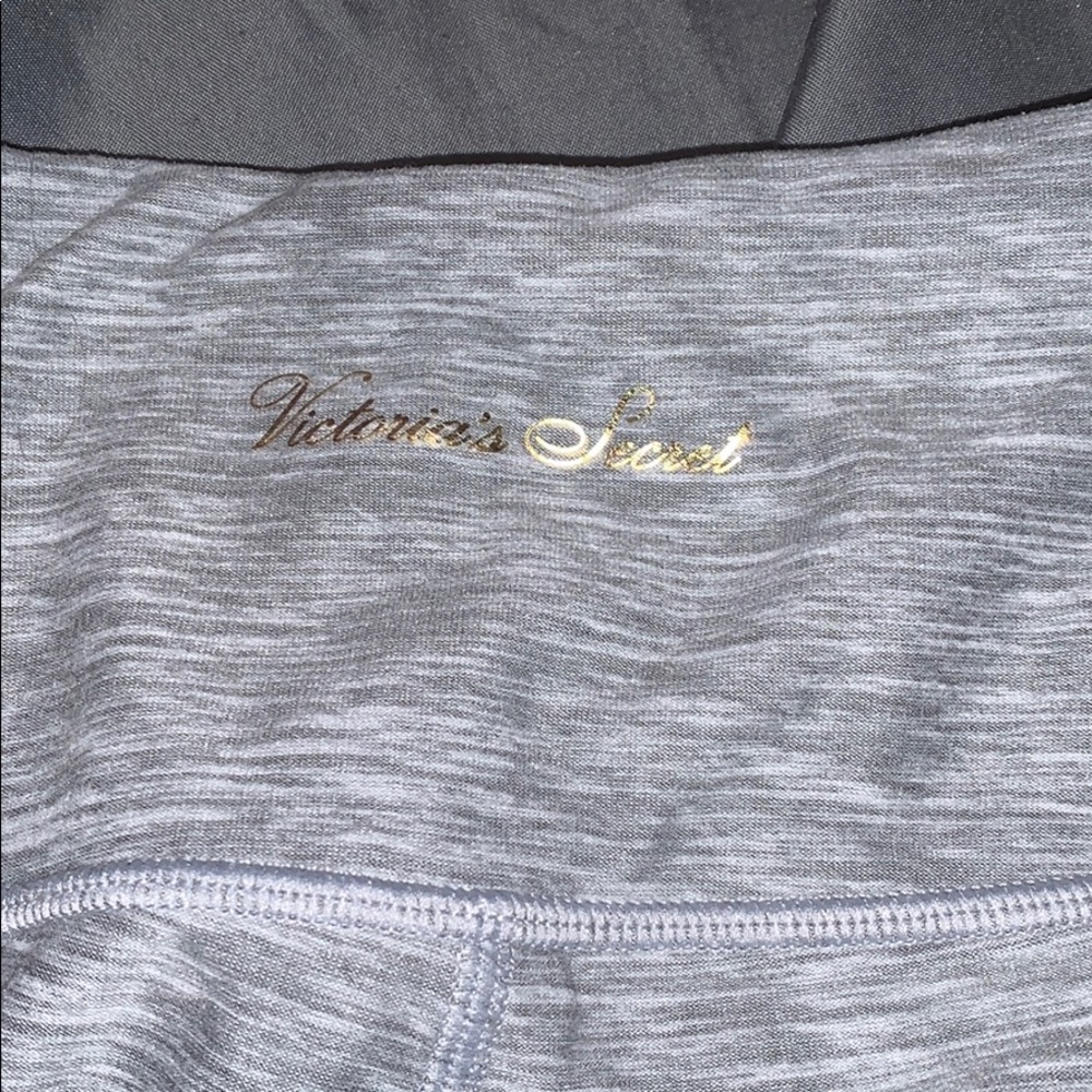 Victoria’s Secret Grey Leggings - Picture 3 of 4